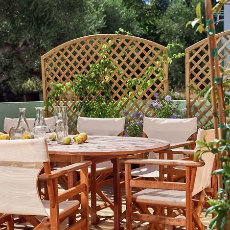 Maridenia House *